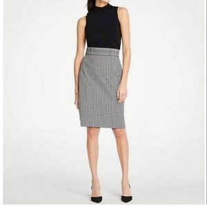 Ann Taylor Black and White Pencil Skirt